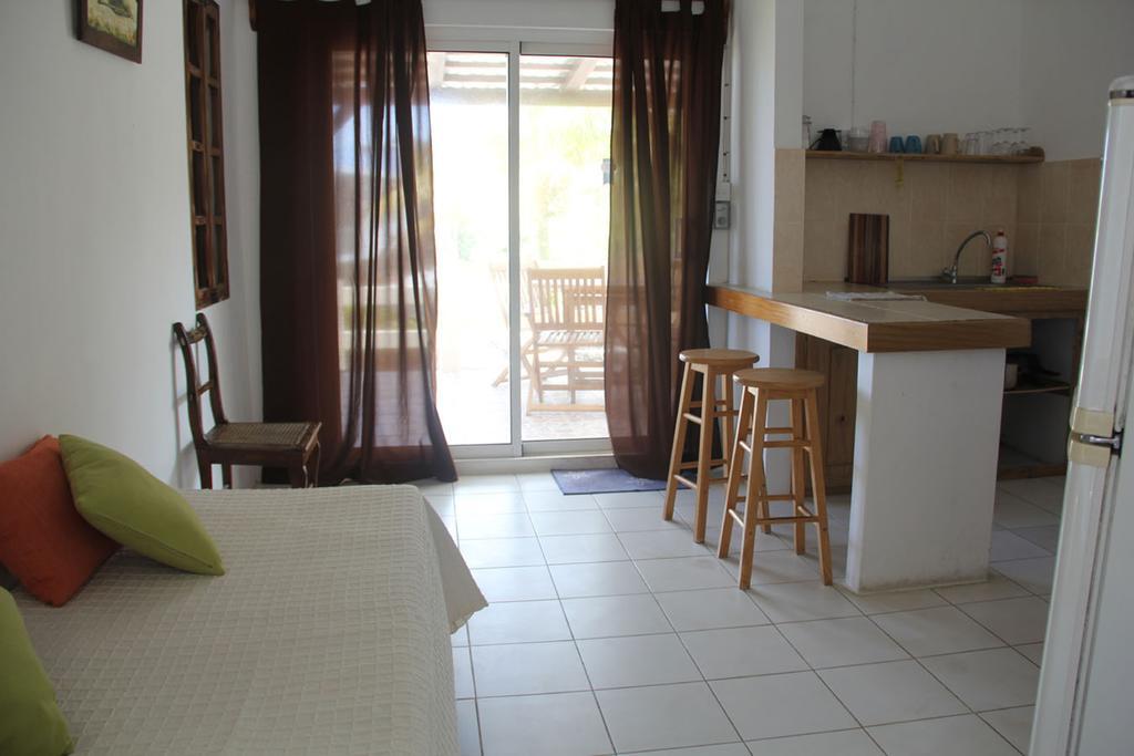 Keravel Bungalows ปวงต์เดส์นี ห้อง รูปภาพ